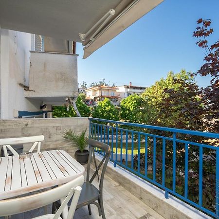 Family Apartment Zornitsa Nea Fokea Exterior photo