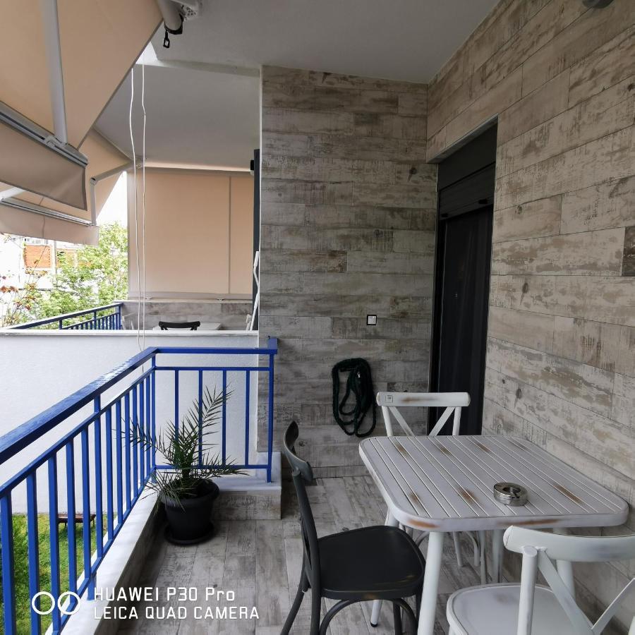 Family Apartment Zornitsa Nea Fokea Exterior photo